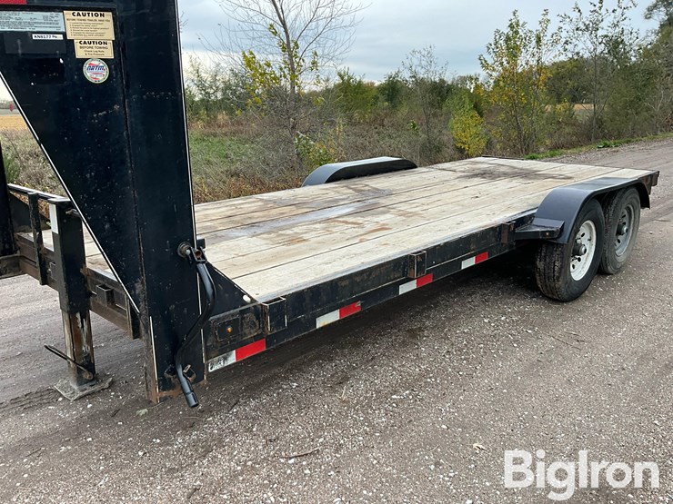 titan-trailer-image-9