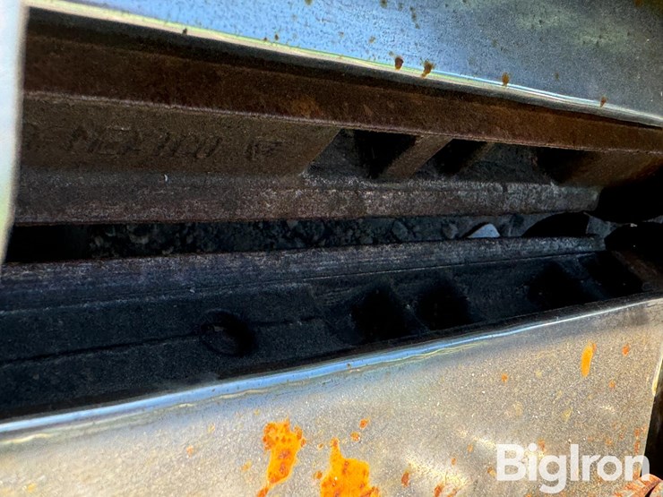 2024-john-deere-c12f-image-18