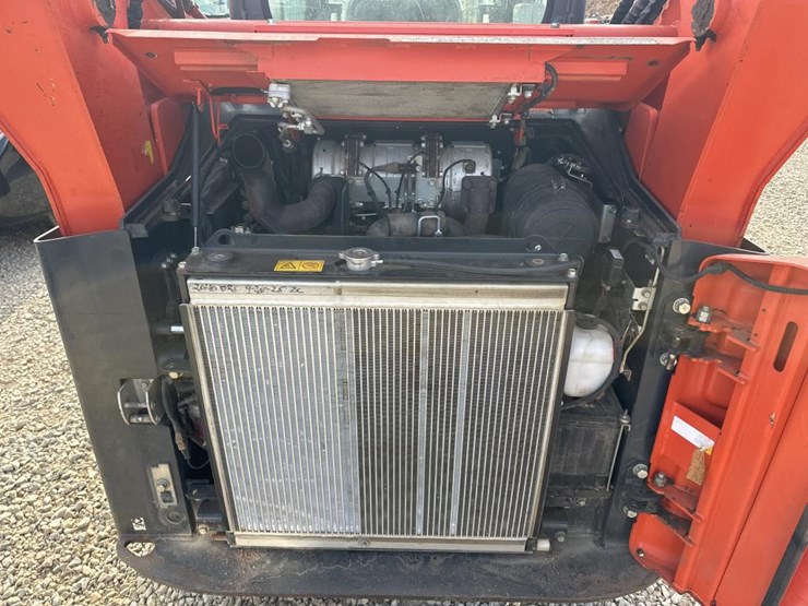 kubota-svl75-2-image-26