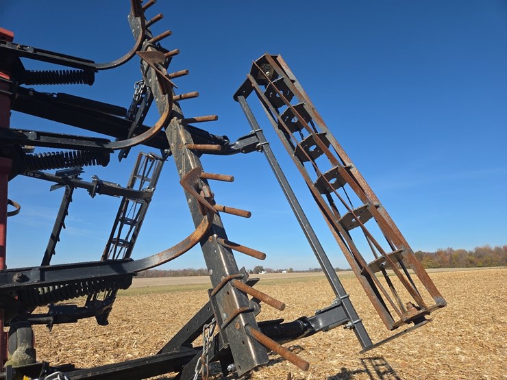 case-ih-200-image-10