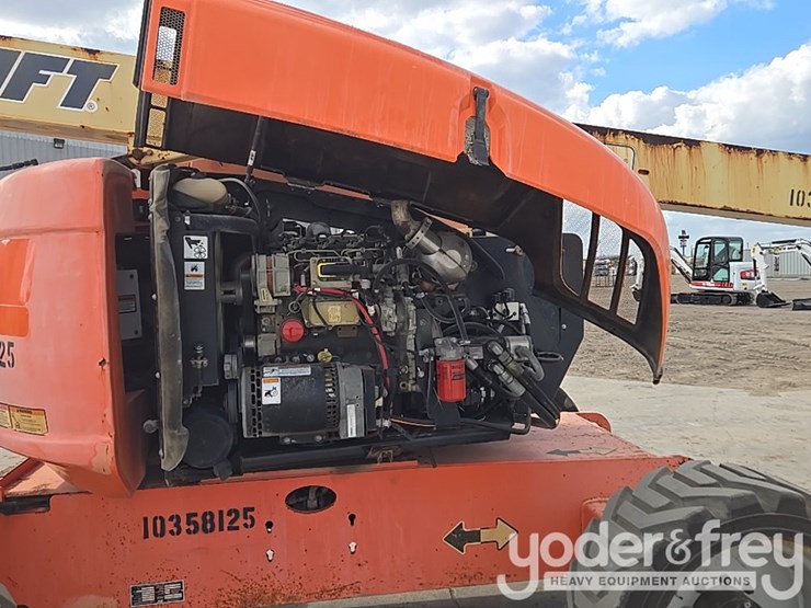 2015-jlg-600aj-image-81