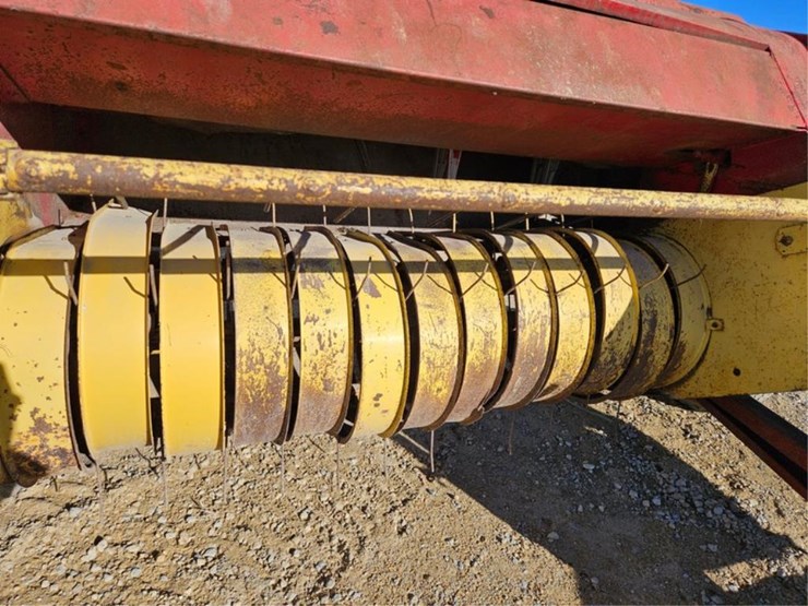 new-holland-68-image-13