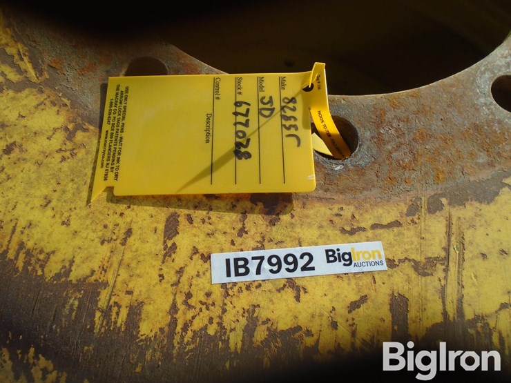 john-deere-380-image-19