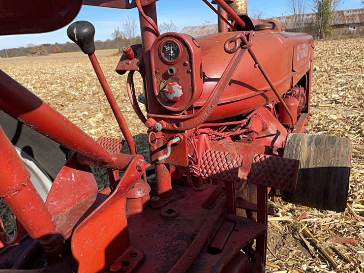 ih-farmall-h-tractor-image-19