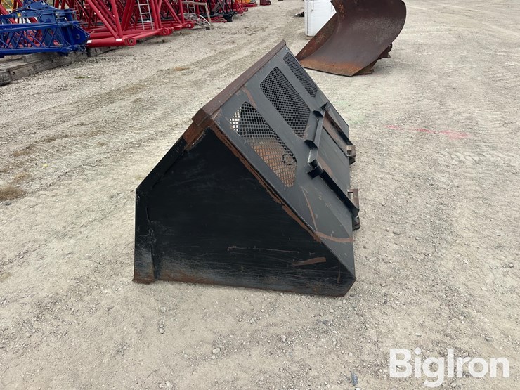 skid-steer-quick-attach-snow-bucket-image-8