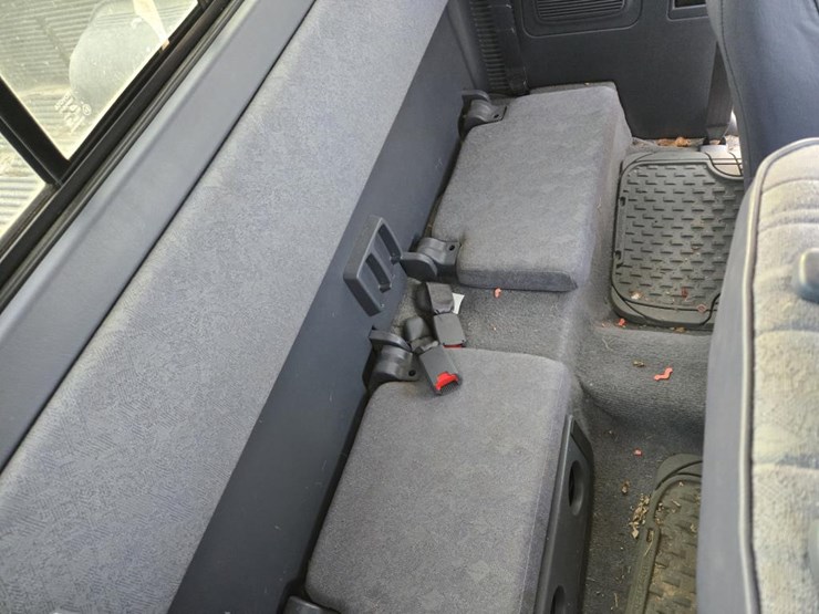 2000-toyota-tacoma-image-9