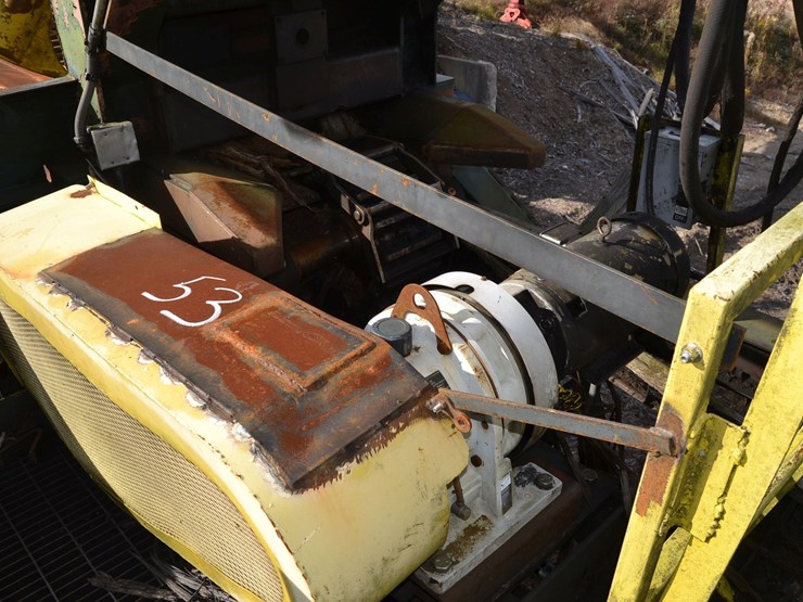 22'--endwise-log-trough-w/-ladder-back-chain-w/-10hp-heavy-duty-drive-w/-steel-support-to-the-ground-image-2