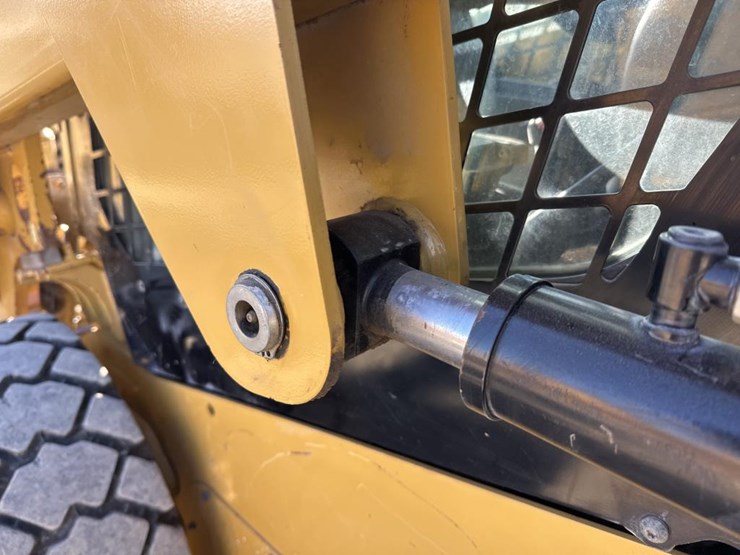 caterpillar-226d3-image-15