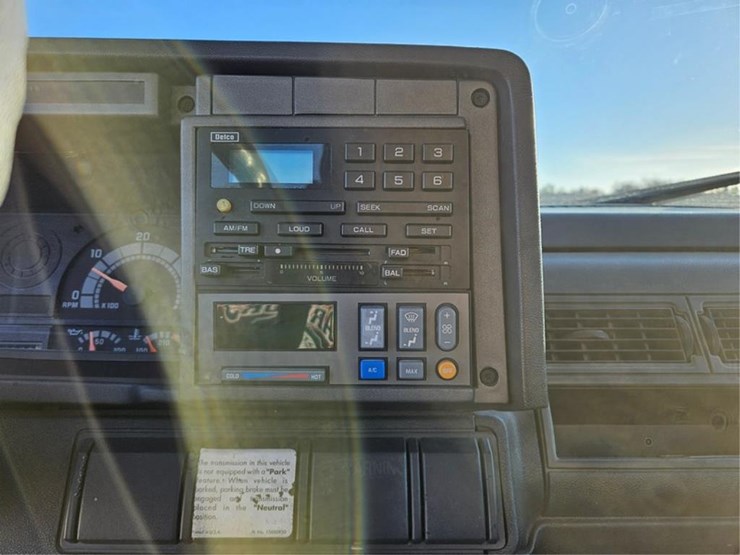 1997-imt-5200-image-51