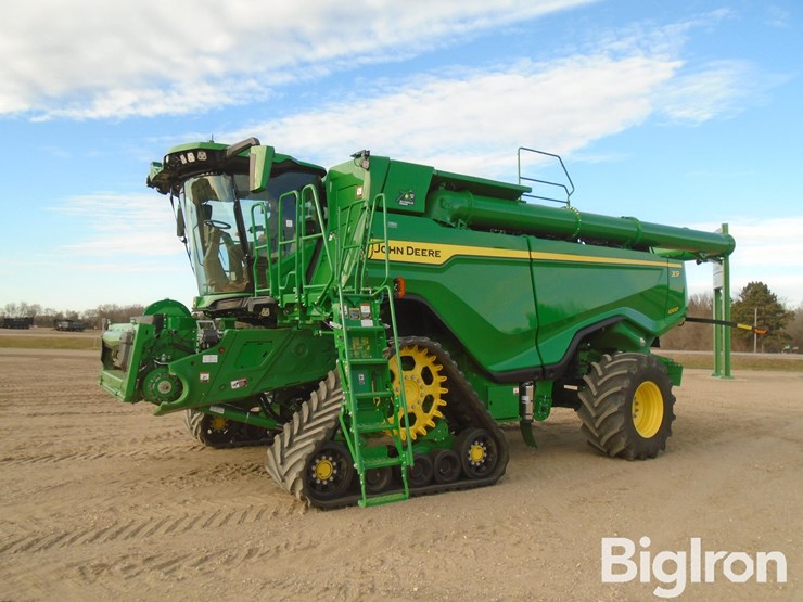 2022-john-deere-x9-1000-image-12