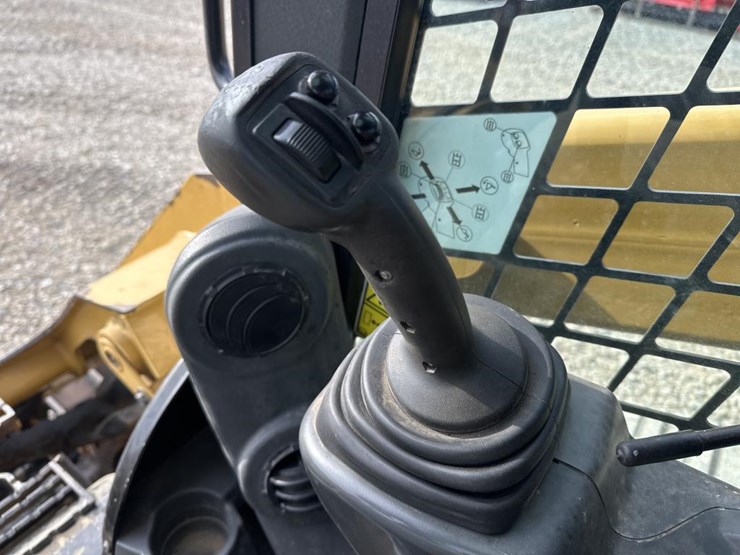 2018-caterpillar-289d-image-30