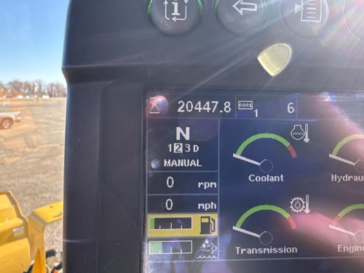 2016-deere-624k-image-50