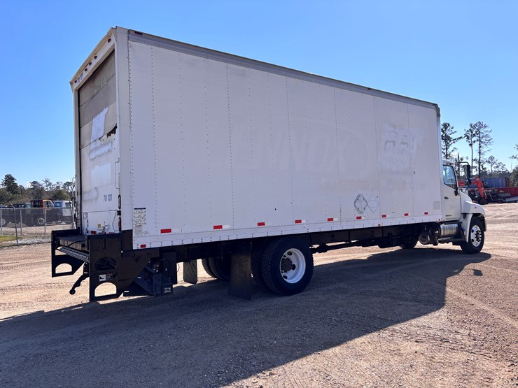 2014-axle-24ft-image-3