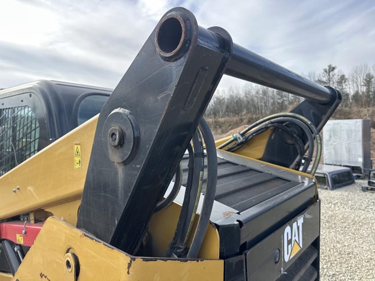 2016-caterpillar-262d-image-14