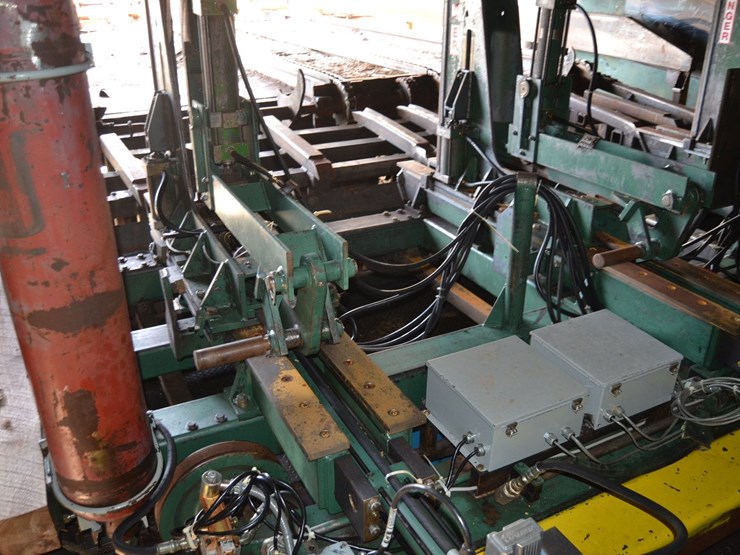 cleereman-model-lpc-42-3-head-block-carriage-w/-length-of-carriage-17'-w/-trackway-w/-pantagraph-w/-end-of-track-air-bag-stops-sn#42-39092-image-11