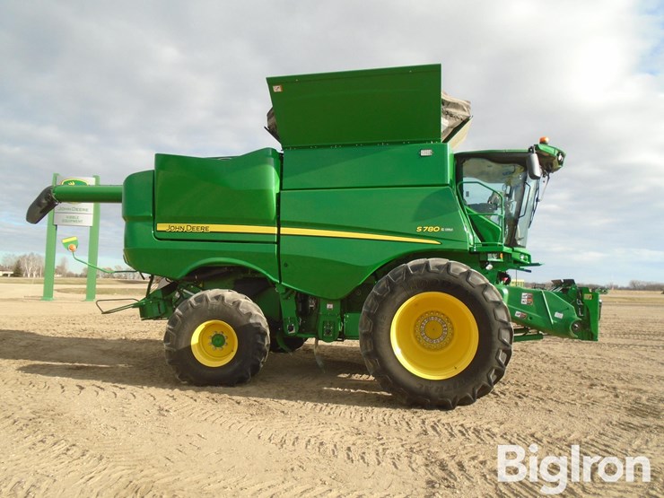 2020-john-deere-s780-image-4