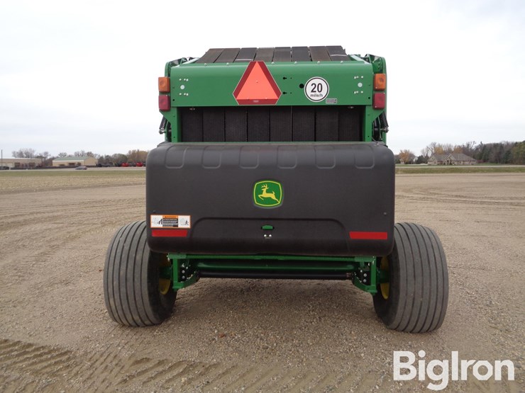 2021-john-deere-560m-image-6