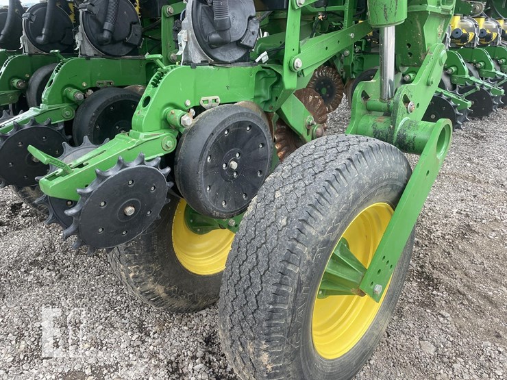 2012-john-deere-1790-image-21