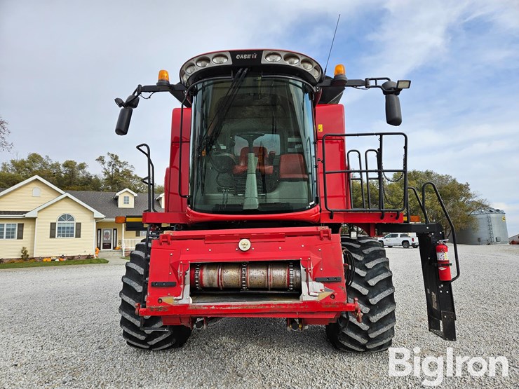 2015-case-ih-5140-image-2
