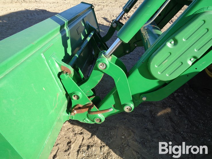 2013-john-deere-6150r-image-13