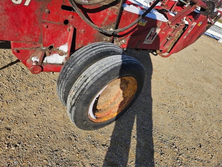 international-37-image-31