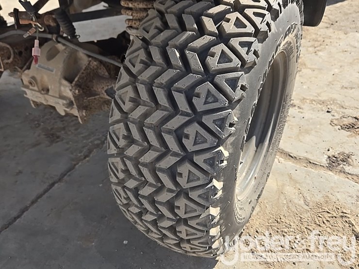 2019-club-car-carryall-1700-image-32