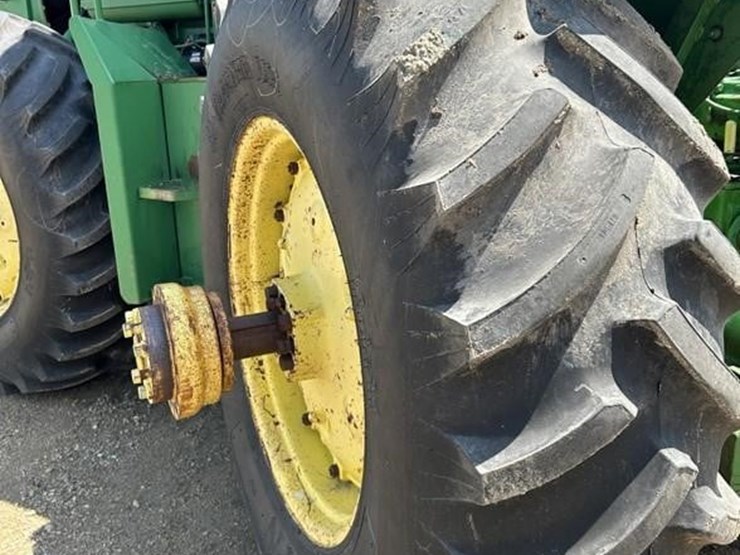 1977-john-deere-8630-image-11