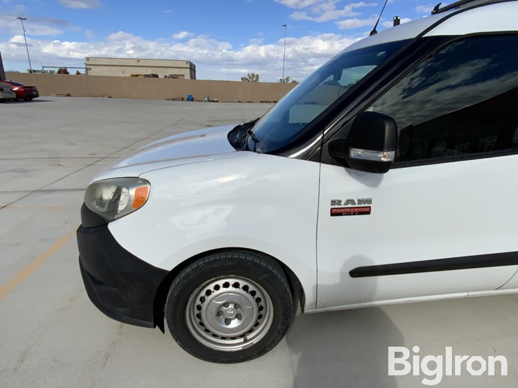 2017-ram-promaster-city-image-11