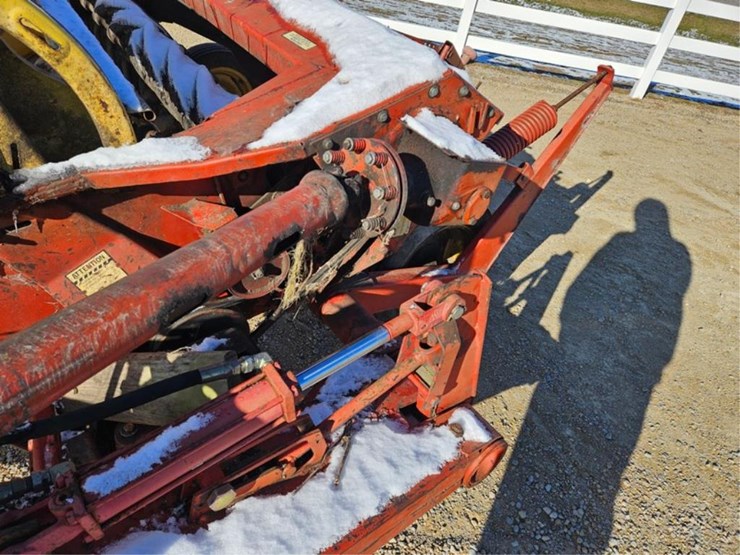 new-holland-477-image-14