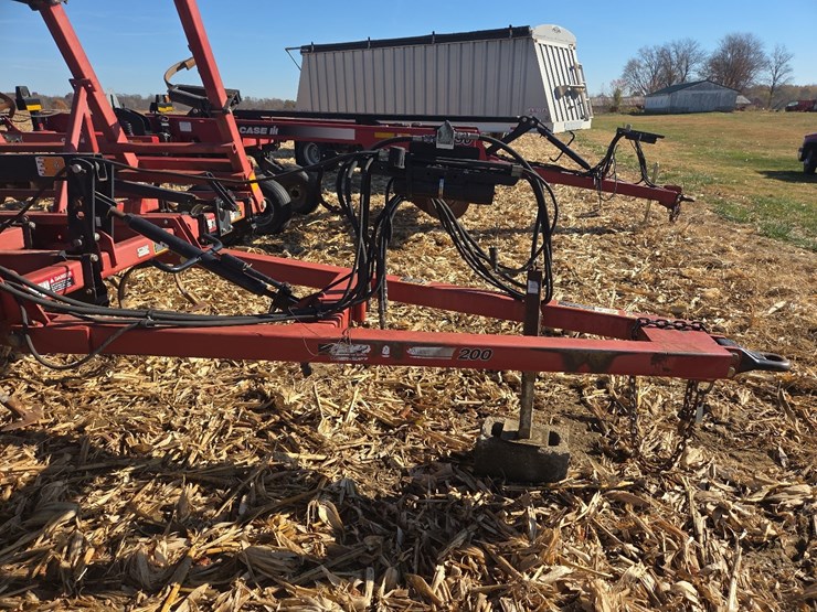 case-ih-200-image-30