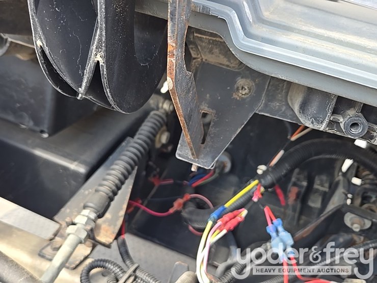 2020-club-car-carryall-1700-image-54