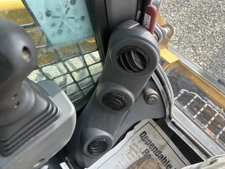 caterpillar-236d3-image-41