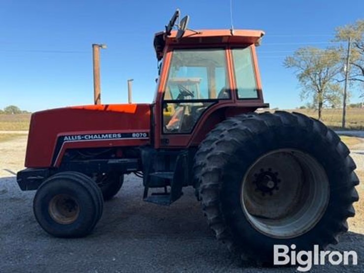 1982-allis-chalmers-8070-image-8