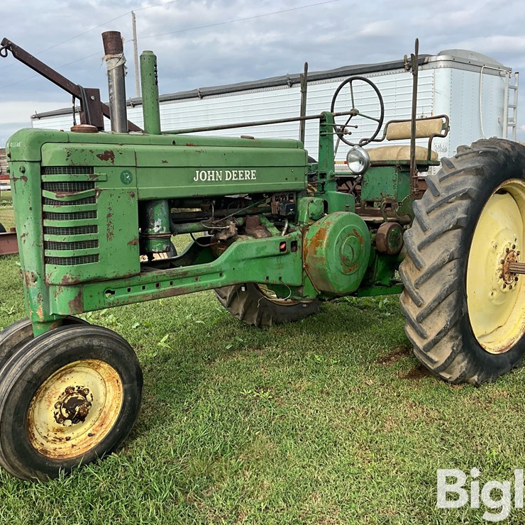 1948 JOHN DEERE MODEL B