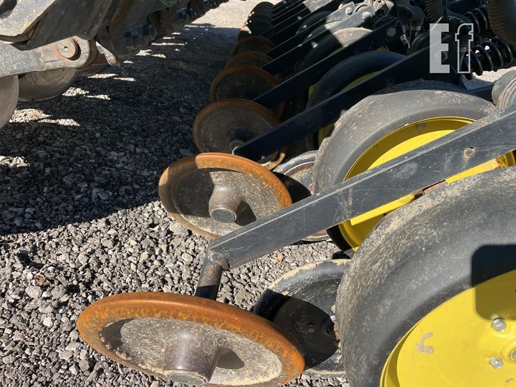 1997-john-deere-750-image-12