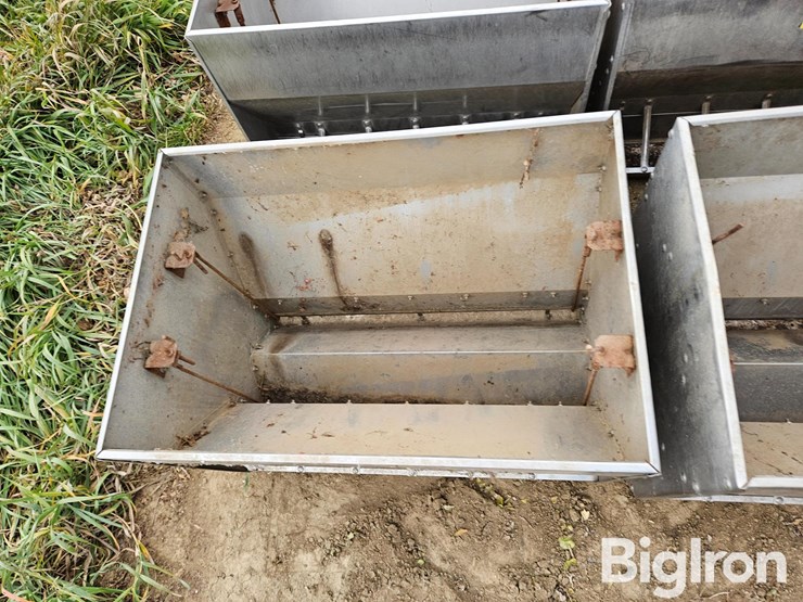 big-husky-stainless-steel-nursery-feeders-image-14