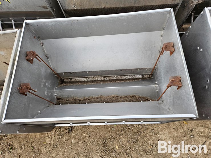 big-husky-stainless-steel-nursery-feeders-image-14