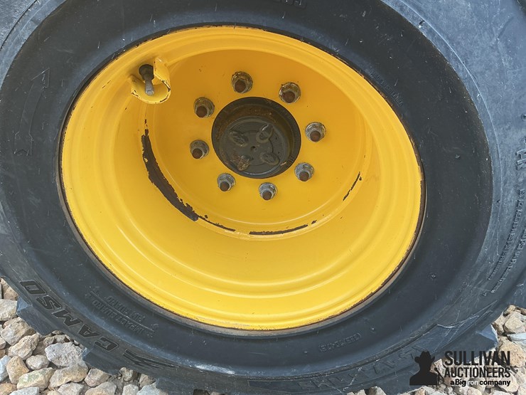 2020-new-holland-l334-image-18