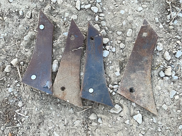 moldboard-plow-hardware-image-12