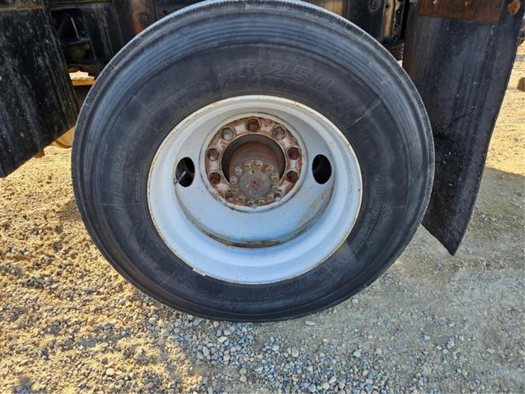 1997-imt-5200-image-58