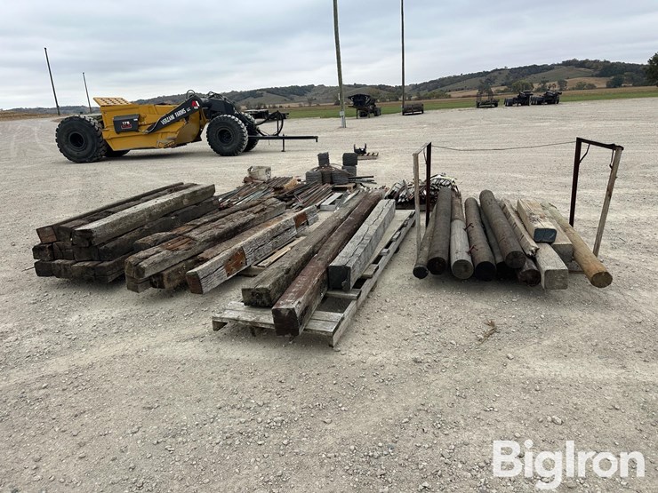 fencing-materials-assortment-image-6