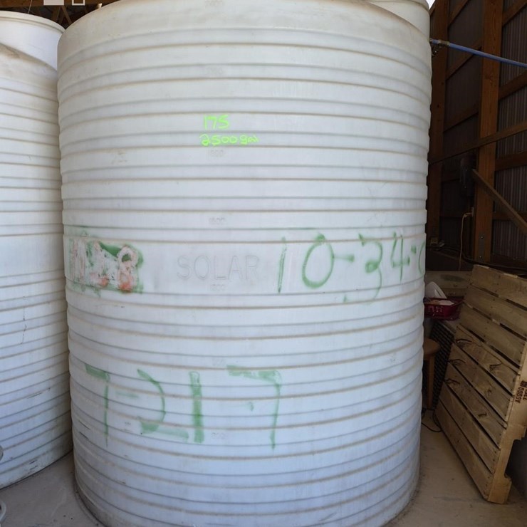 POLY TANK 2500 GALLON