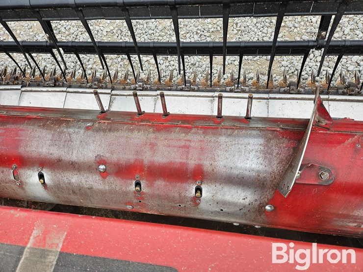 2011-case-ih-3020-image-17