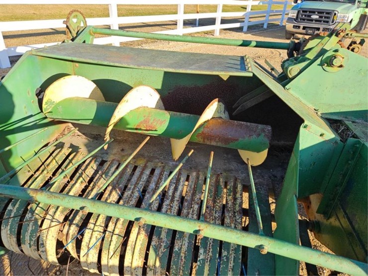 john-deere-14t-image-15