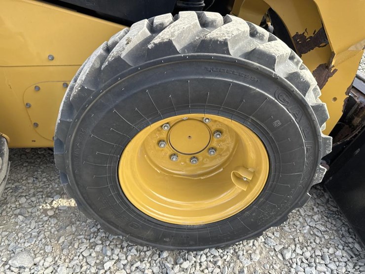 caterpillar-236d3-image-48