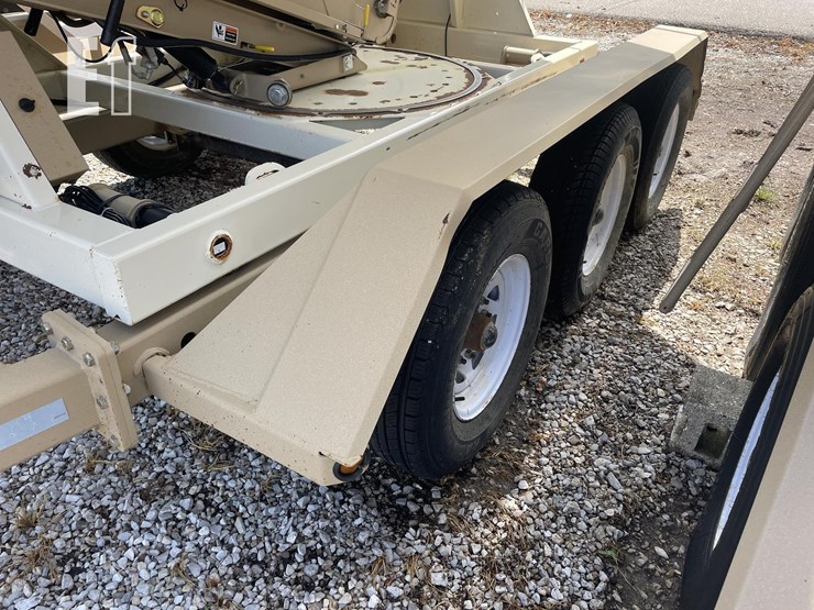 2010-unverferth-3750-image-15