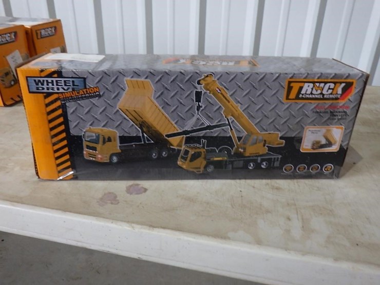 remote-control-crane-toy-image-2
