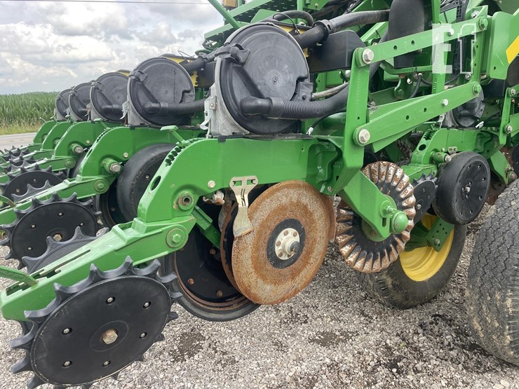 2012-john-deere-1790-image-19