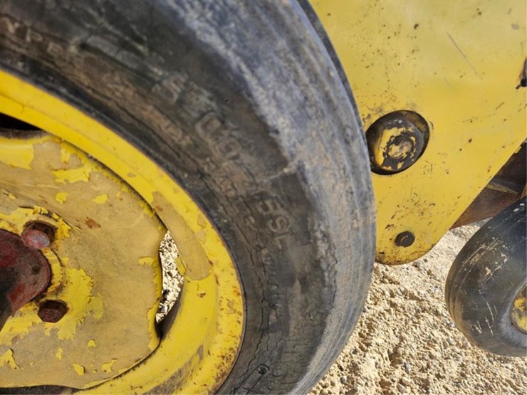 new-holland-68-image-25