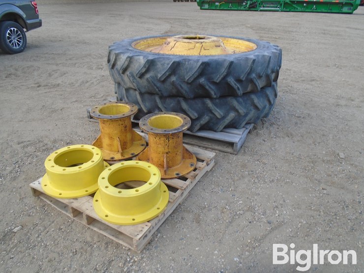 john-deere-380-image-1